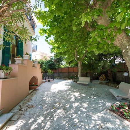 Ostello San Luigi Orione Anzio Exteriér fotografie