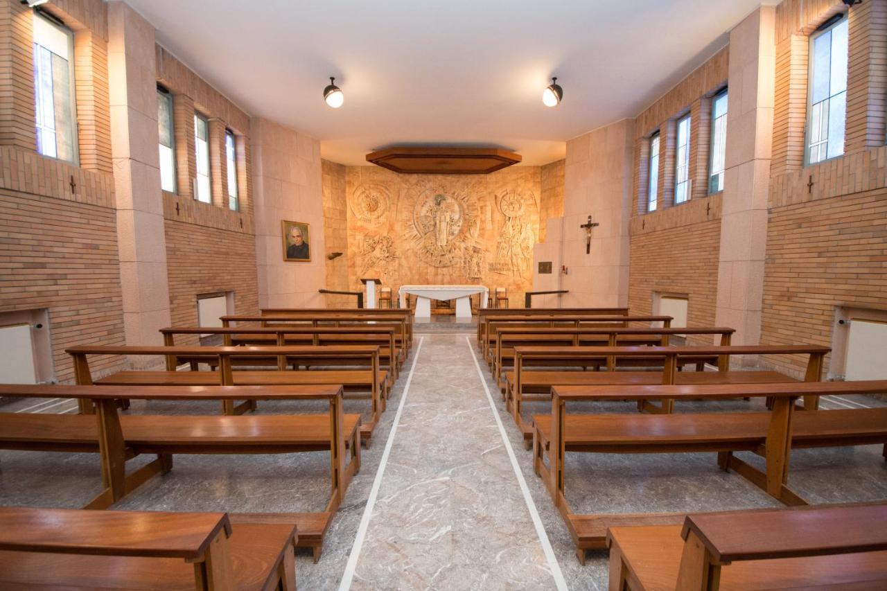 Ostello San Luigi Orione Anzio Exteriér fotografie