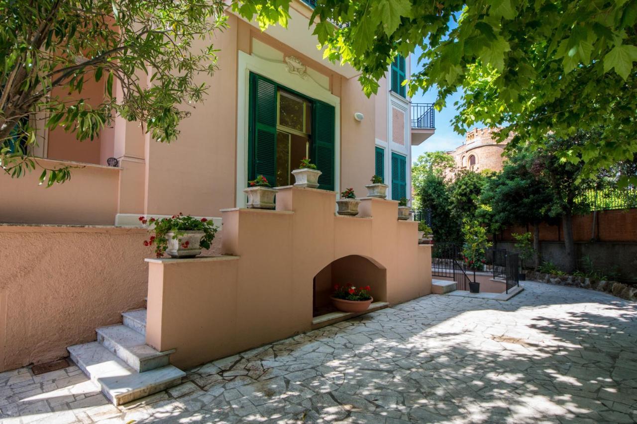 Ostello San Luigi Orione Anzio Exteriér fotografie